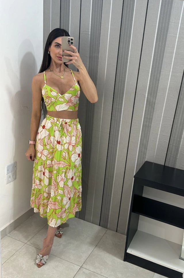 Conjunto Saia Midi e Cropped de Alça Fina